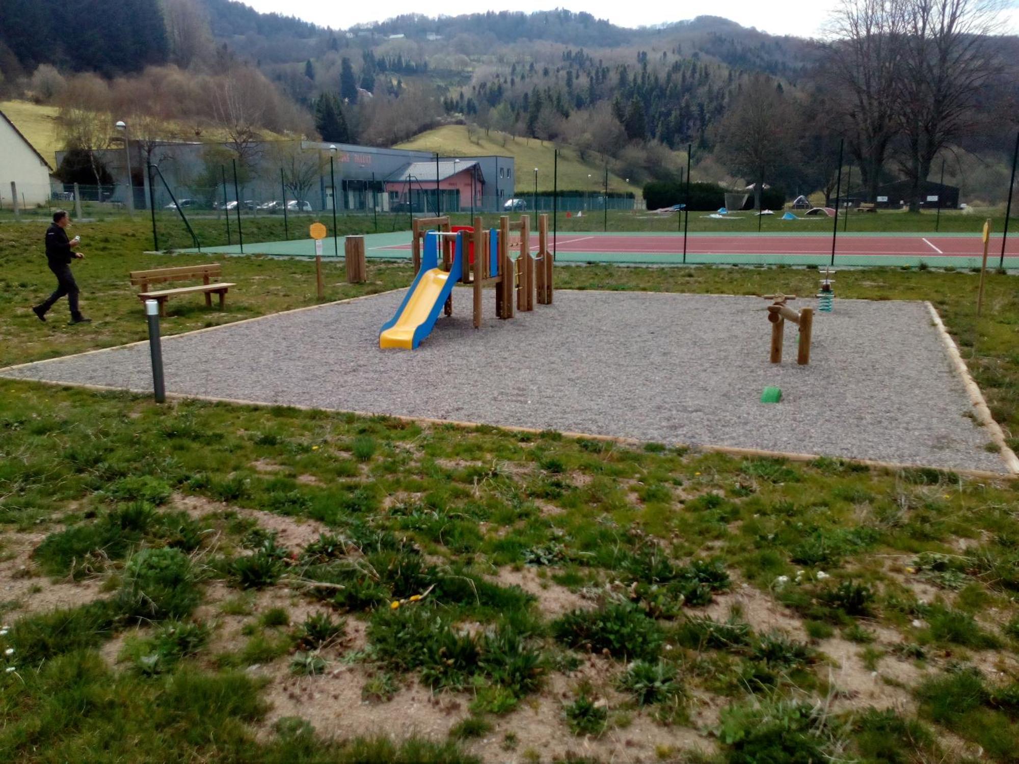Camping La Borie Basse Condat  Екстер'єр фото